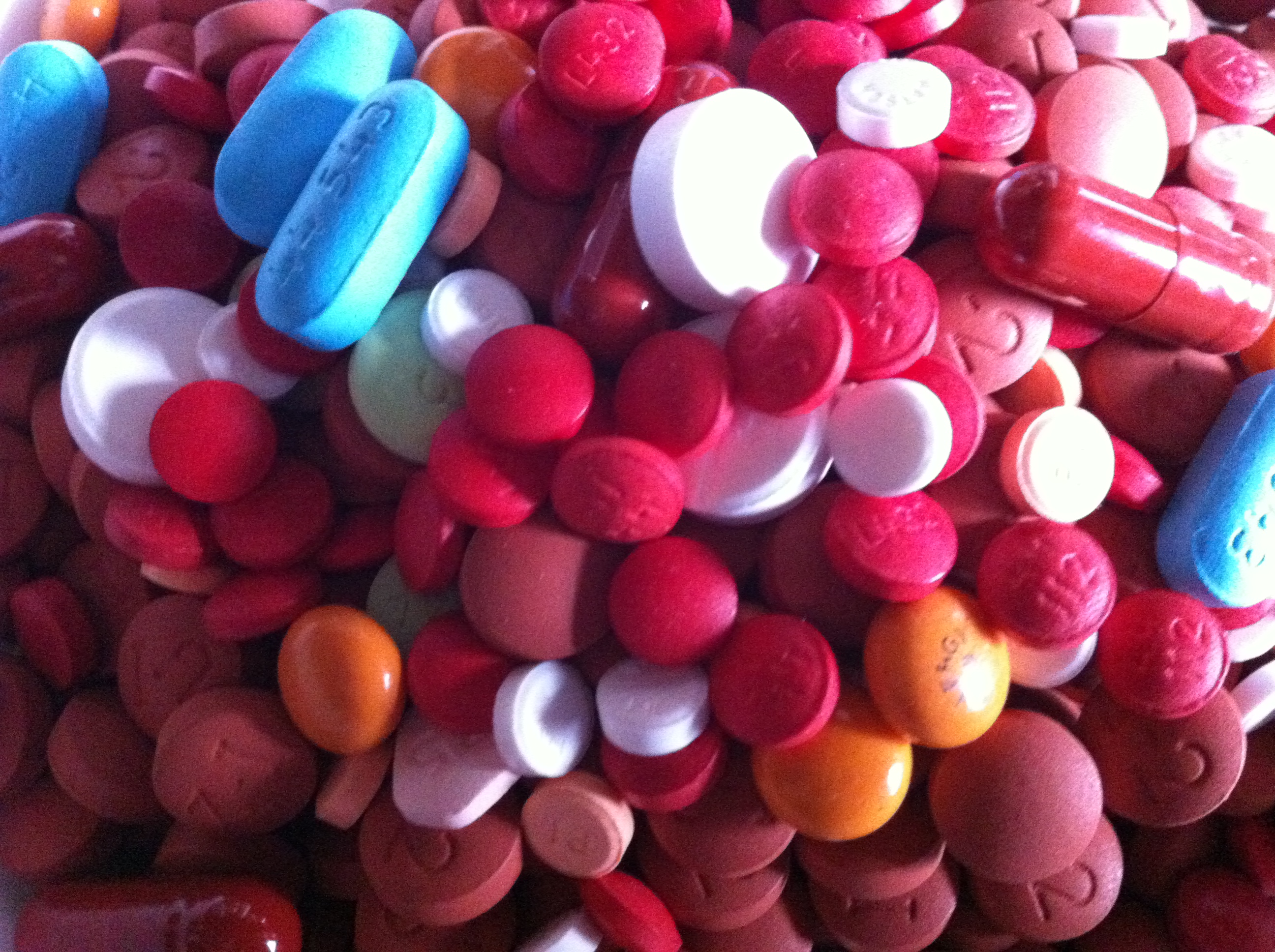 assorted_pills_1